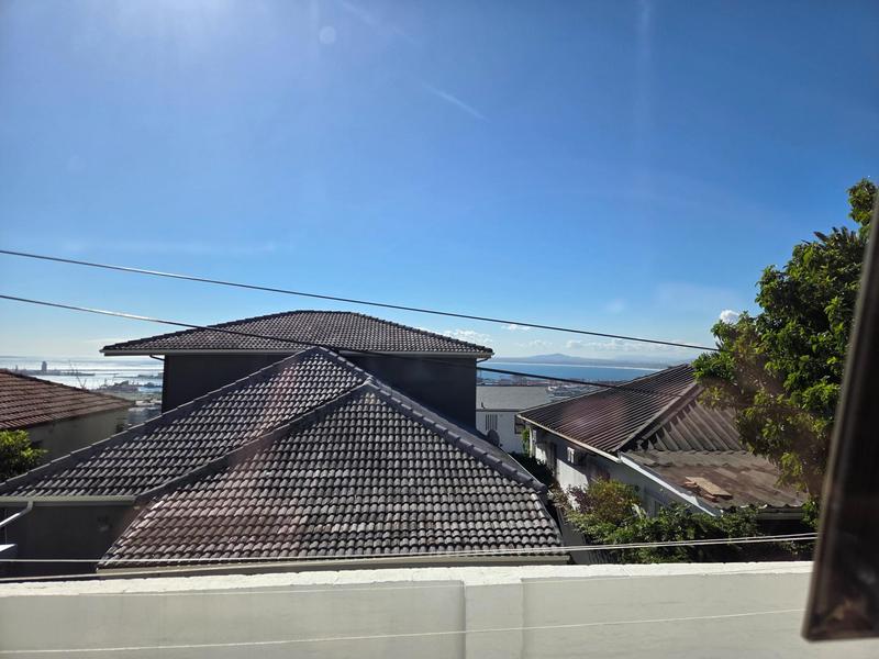 To Let 1 Bedroom Property for Rent in Walmer Estate Western Cape